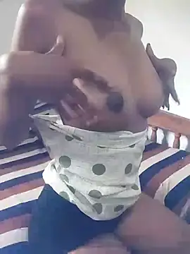 Chamari075 online show from September 2025 03:29:01 AM