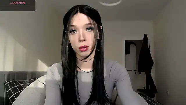 Dasha M online show from October 2025 01:20:01 PM