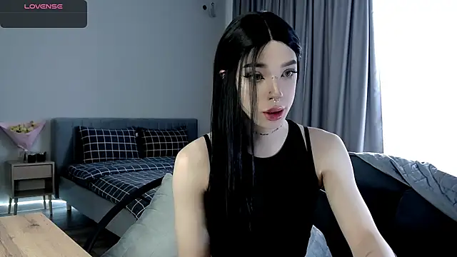 Dasha M online show from November 2025 11:32:01 AM