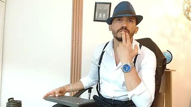Snapshot of Reiko_85_ chatting on September 2025 02:52:02 PM Reiko 85 online show from September 2025 02:52:02 PM