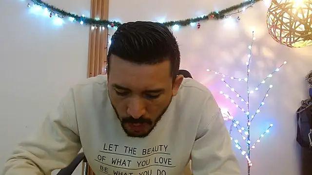 Reiko 85  online show from December 2025 12:56:01 PM