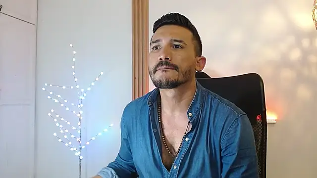 Reiko 85  online show from January 2026 05:27:02 PM