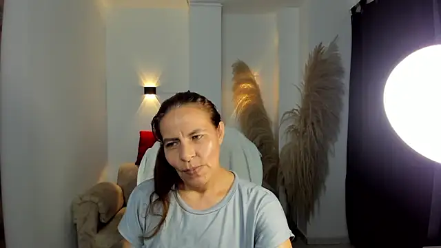 Milf karlye online show from February 2026 01:44:02 AM