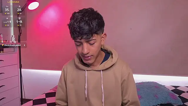 Snapshot of teobowny_ chatting on November 2025 01:23:01 PM teobowny online show from November 2025 01:23:01 PM