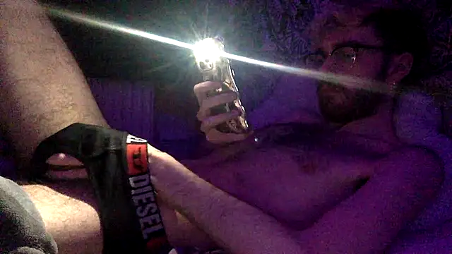 Snapshot of hairynhorny992 chatting on February 2025 08:33:02 PM hairynhorny992 online show from February 2025 08:33:02 PM