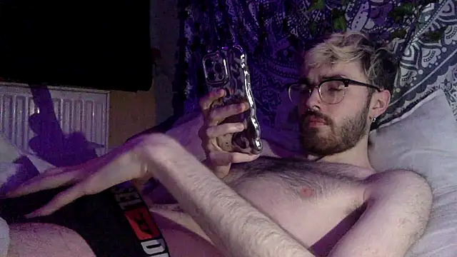 Snapshot of hairynhorny992 chatting on February 2025 06:31:01 PM hairynhorny992 online show from February 2025 06:31:01 PM