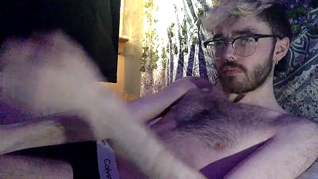 Snapshot of hairynhorny992 chatting on March 2025 08:08:01 AM hairynhorny992 online show from March 2025 08:08:01 AM