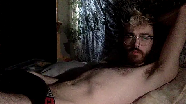 Snapshot of hairynhorny992 chatting on March 2025 04:32:01 PM hairynhorny992 online show from March 2025 04:32:01 PM