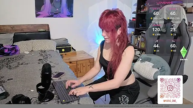 complicata mente online show from October 2025 05:04:02 PM