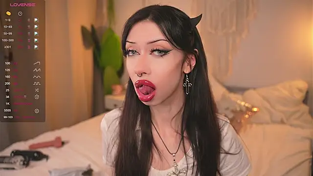 Devilsss toy online show from October 2025 03:52:01 PM