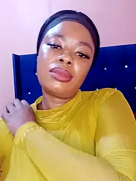 Luciouslips00 online show from February 2026 03:05:02 PM