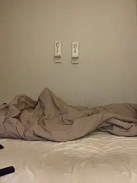 Mandispandis1 online show from December 2025 11:24:02 PM