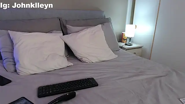 jonhklleyn online show from April 2026 07:41:01 PM
