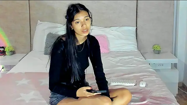 alanaget1 online show from December 2024 08:33:01 AM