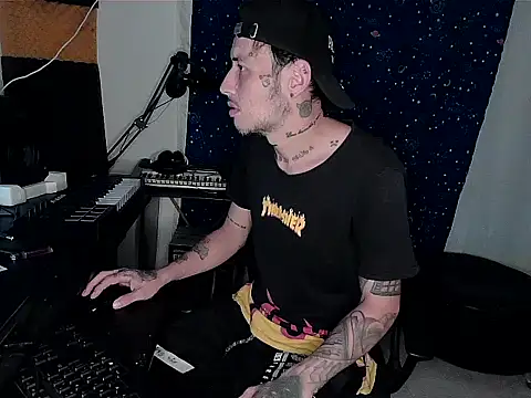 patrik tattoo  online show from December 2024 02:46:01 AM