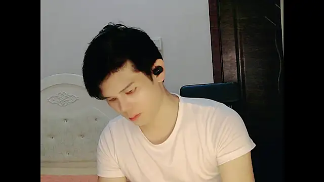 Snapshot of Melvinchina-88 chatting on July 2026 10:32:01 AM Melvinchina-88 online show from July 2026 10:32:01 AM