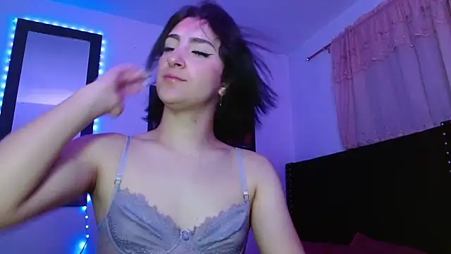 Triana Damelio online show from September 2025 11:22:02 AM