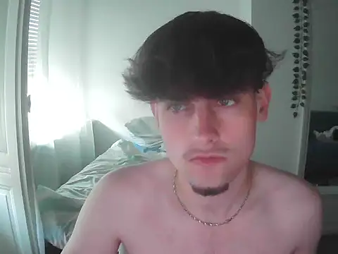 FinnTwinkyy online show from October 2025 02:28:02 PM
