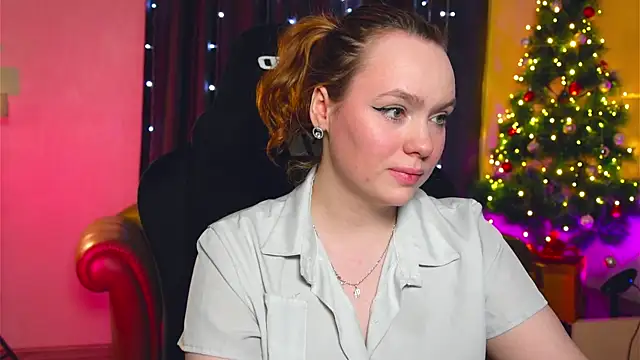 Snapshot of Kari_Lunna chatting on January 2025 03:40:01 AM Kari Lunna online show from January 2025 03:40:01 AM