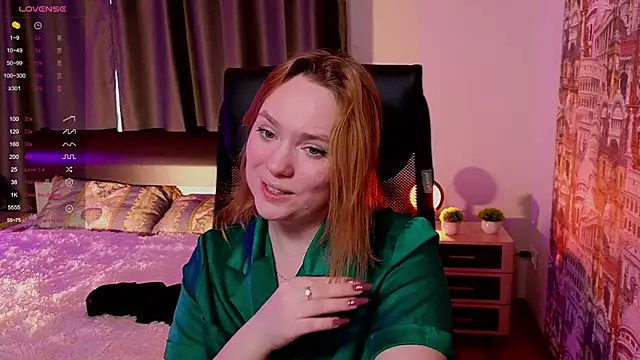 Snapshot of Kari_Lunna chatting on January 2025 09:49:02 AM Kari Lunna online show from January 2025 09:49:02 AM