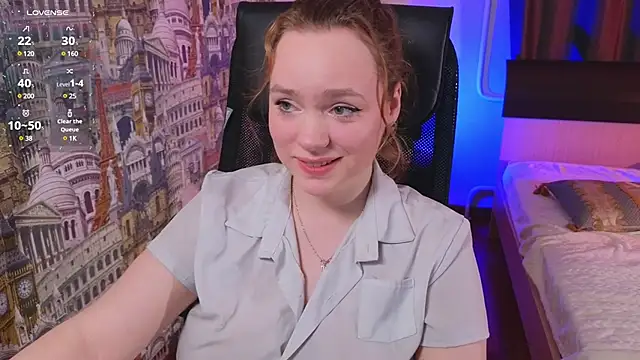 Snapshot of Kari_Lunna chatting on February 2025 03:41:01 AM Kari Lunna online show from February 2025 03:41:01 AM