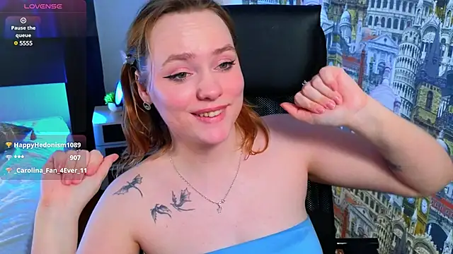 Snapshot of Kari_Lunna chatting on February 2025 04:03:02 AM Kari Lunna online show from February 2025 04:03:02 AM