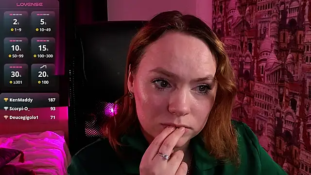 Snapshot of Kari_Lunna chatting on March 2025 08:23:02 AM Kari Lunna online show from March 2025 08:23:02 AM