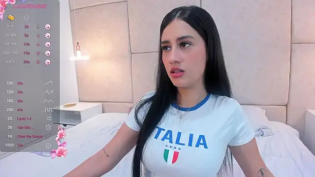 Snapshot of Amiirra_ chatting on December 2024 11:57:01 PM Amiirra  online show from December 2024 11:57:01 PM