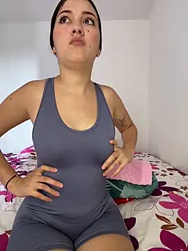 Snapshot of Jonlis01 chatting on June 2026 04:56:02 PM Jonlis01 online show from June 2026 04:56:02 PM