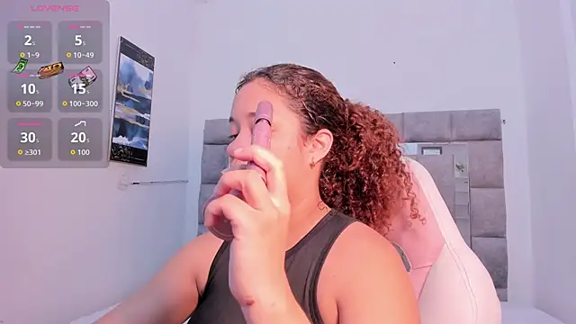 zulyjones online show from September 2025 11:54:02 AM