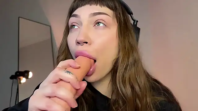 PaulaPratt online show from February 2025 03:56:02 AM