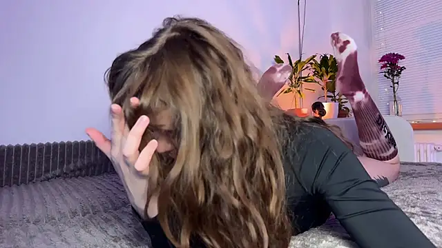 PaulaPratt online show from November 2025 05:50:01 AM