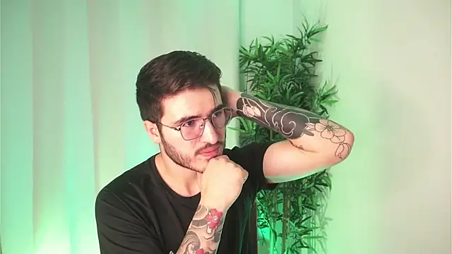 Tony Wylie online show from April 2026 01:40:01 PM