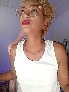 Amaliu  online show from November 2025 02:43:02 PM