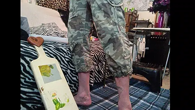 surRealGhost online show from March 2025 12:34:01 PM