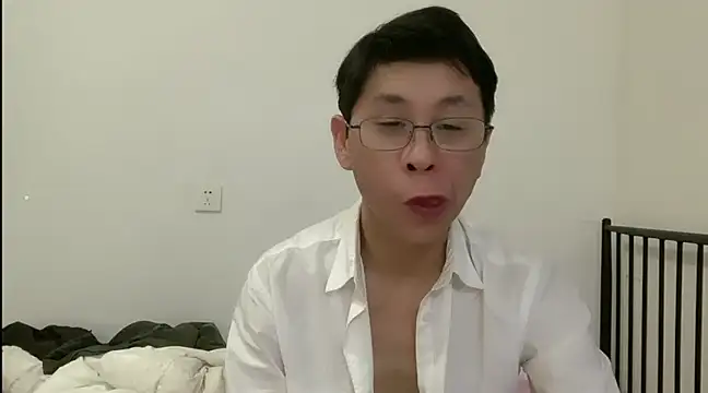 Snapshot of TGH521 chatting on January 2025 03:51:02 AM TGH521 online show from January 2025 03:51:02 AM