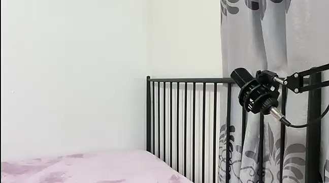 Snapshot of TGH521 chatting on January 2025 11:17:02 AM TGH521 online show from January 2025 11:17:02 AM