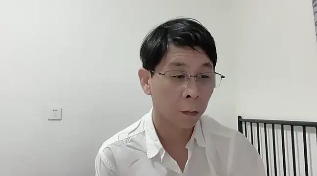 Snapshot of TGH521 chatting on March 2025 08:58:02 AM TGH521 online show from March 2025 08:58:02 AM