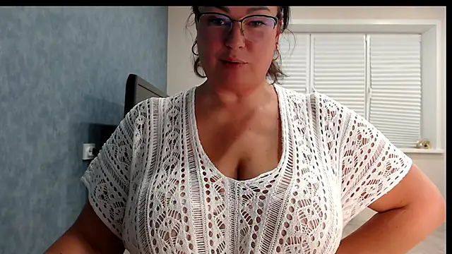 Nora Star online show from March 2026 06:48:01 PM