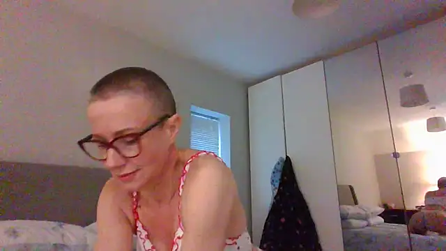 ELEGANT-ARIA36 online show from February 2025 03:45:02 PM