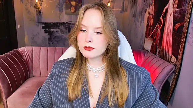 Snapshot of VivienLeeigh chatting on May 2026 05:25:02 AM VivienLeeigh online show from May 2026 05:25:02 AM