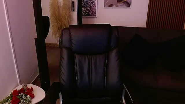 crimson tati  online show from March 2025 04:07:02 AM