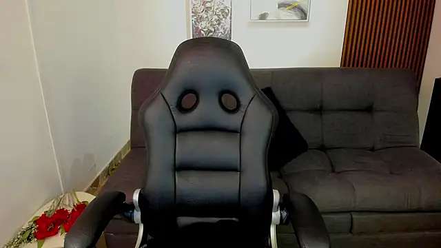 crimson tati  online show from September 2025 04:23:01 AM