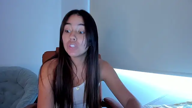 AriaMontgomery online show from February 2025 10:28:02 PM