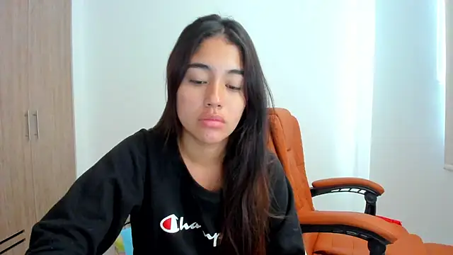 AriaMontgomery online show from February 2025 03:04:02 PM