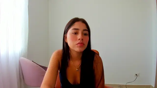 Snapshot of AriaMontgomery chatting on May 2026 09:11:02 PM AriaMontgomery online show from May 2026 09:11:02 PM