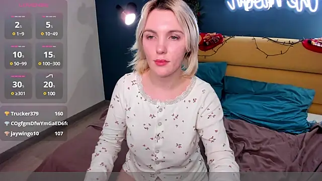 Fluffy Monica online show from January 2025 01:09:01 PM