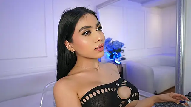 elasummer online show from February 2025 08:57:01 PM