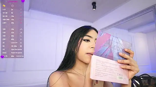 elasummer online show from February 2025 11:54:01 AM