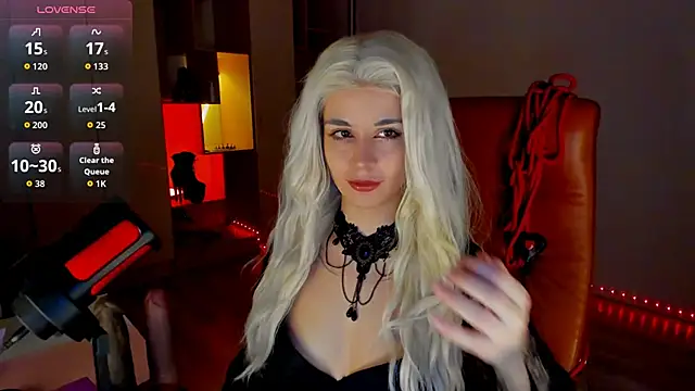 mollyposhh online show from February 2026 08:40:02 PM